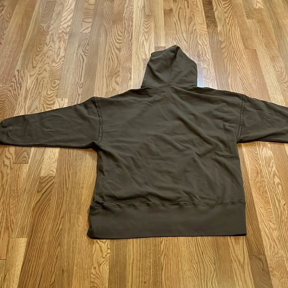 Free People x Driftwood Flower Sweatshirt Size Small NWT - Picture 13 of 15